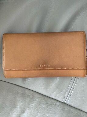 Vintage Coach Tan Leather Card Holder with Embossed Logo